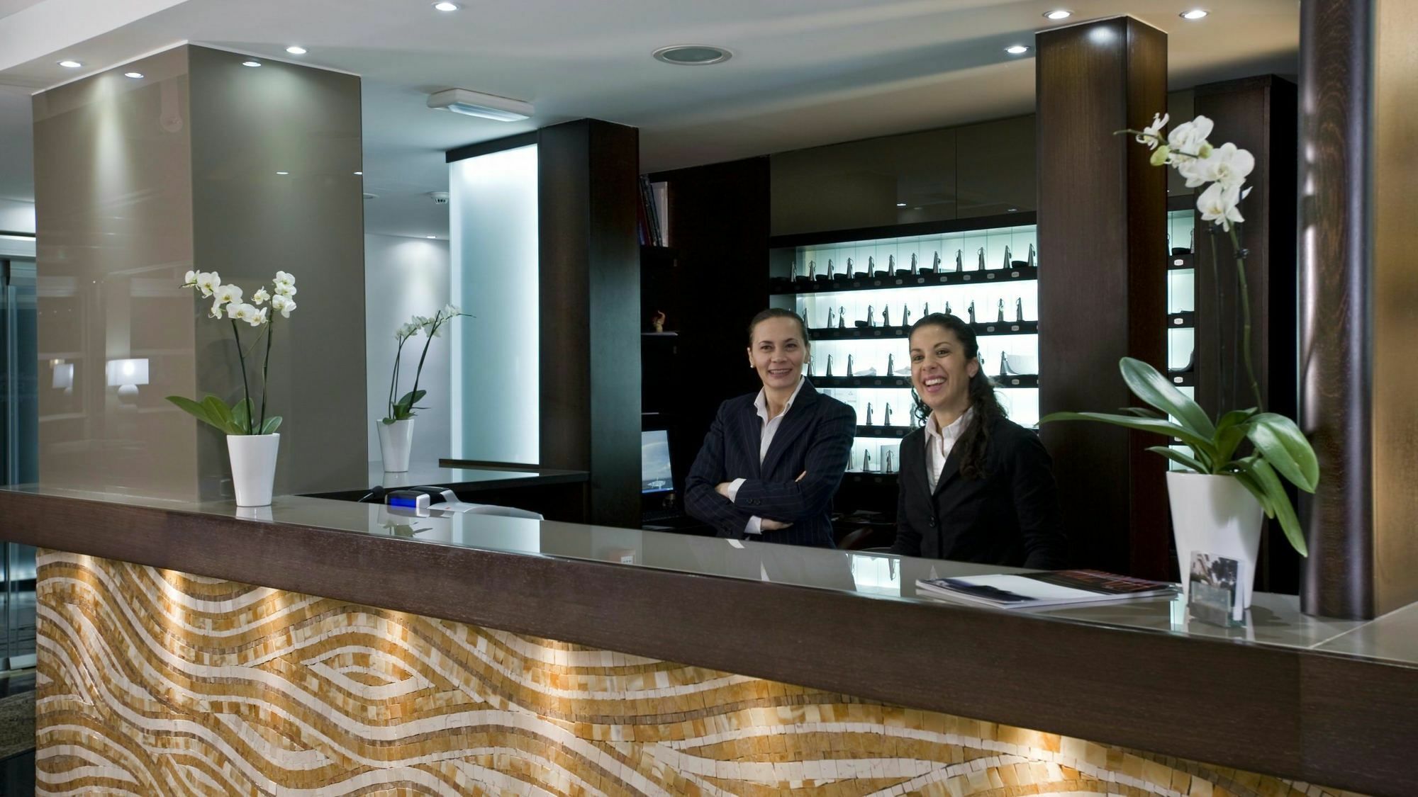 Navona Charme Suite Rome Bagian luar foto